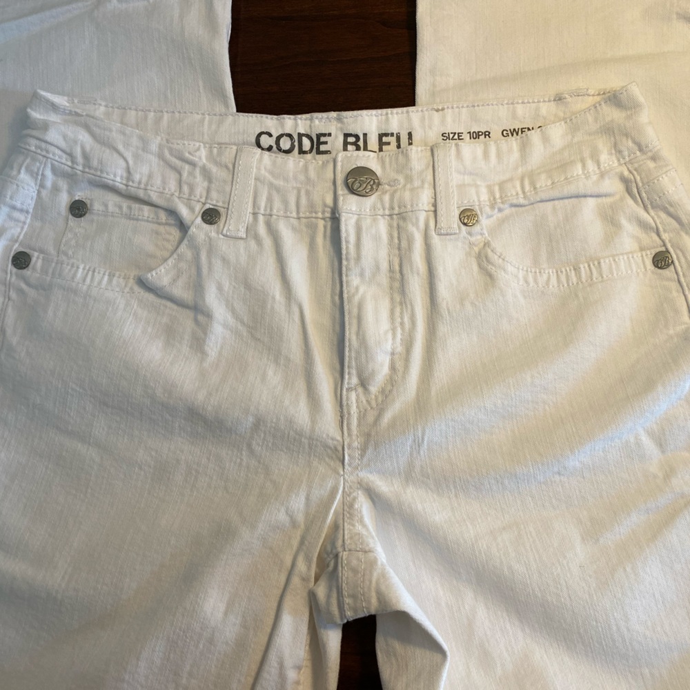 Women’s Code Bleu White Jeans - Gwen Straight Sz. 10PR